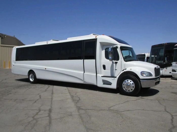 Large white party bus – Cheyenne limo service